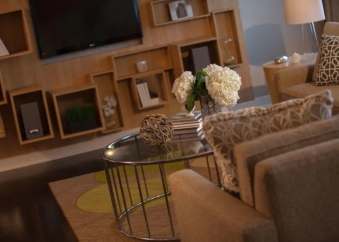 Renaissance Chicago North Shore Northbrook