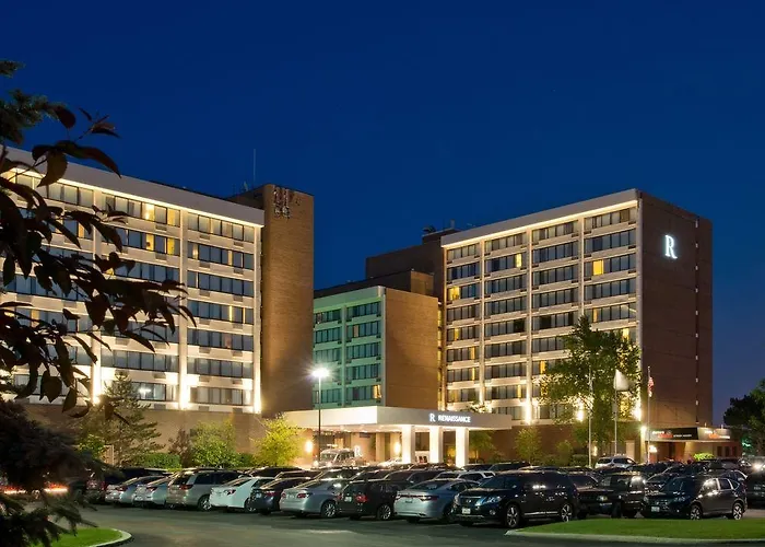 Renaissance Chicago North Shore Hotel 4*
