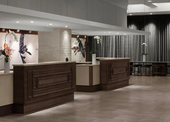 Renaissance Chicago North Shore Hotel